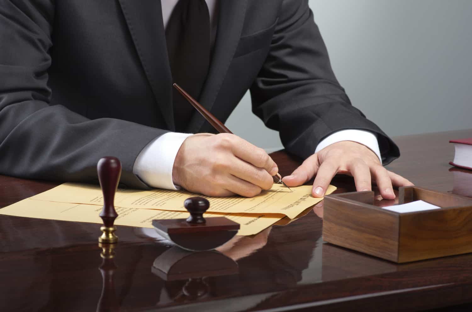 4 Killer Benefits Of Hiring Outside General Counsel Services