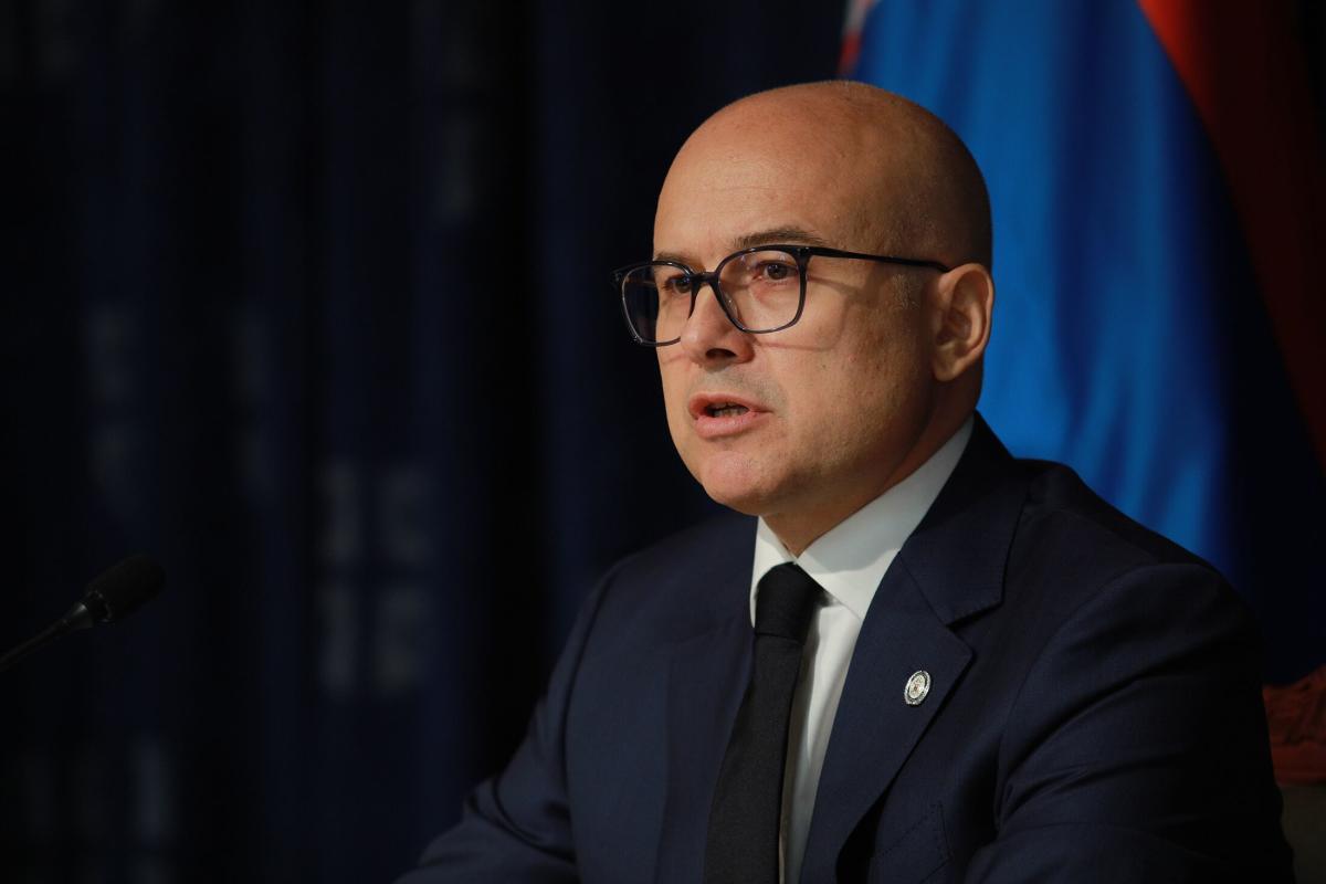 Serbia’s Vucic Names Defense Chief Vucevic as Premier-Designate