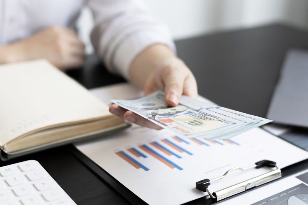 Benefits of Choosing Direct Lender Loans over Traditional Lending Options